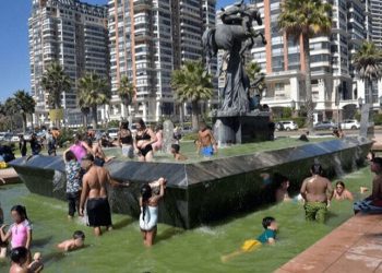 Concejal pide cerrar pileta de Viña del Mar usada como piscina: “Hay coliformes fecales”