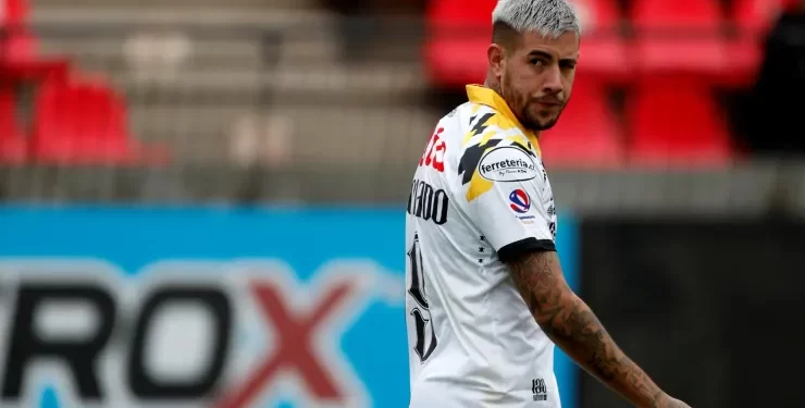 Rodrigo Holgado se presenta a entrenar en Argentina: Dan por hecha su llegada a la U