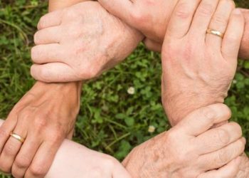 [Opinión] Claudio Reyes: feflexiones sobre la idea de solidaridad