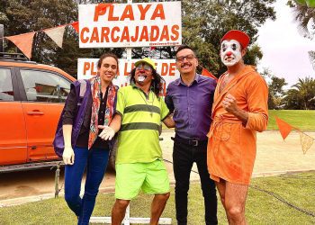 Mimo Tuga repartió sonrisas y abrazos en zonas afectadas por los incendios