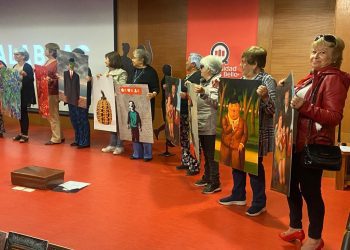 Estudiantes de Psicopedagogía UNAB presentan innovador trabajo para adultos mayores