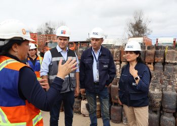 Superintendenta SEC destaca reposición total de las redes eléctricas y cumplimiento de la instrucción de cambio de cilindros de gas quemados