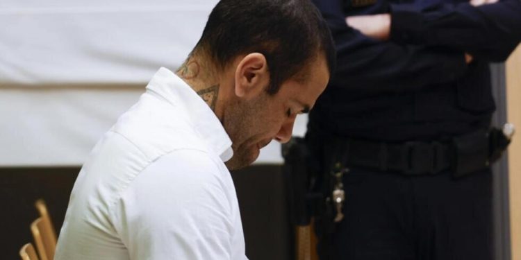 Dani Alves condenado a 4 Años y 6 meses de cárcel por violación en discoteca de Barcelona