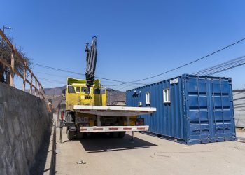 Municipio Abierto de Quilpué instala 124 duchas en sectores siniestrados