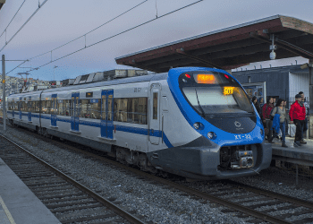 EFE Mantiene suspensión de servicio por incendios en la Región de Valparaíso