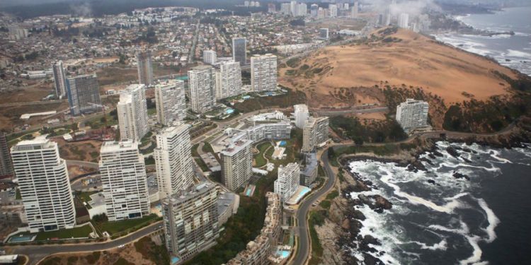 Concón se despide del verano con una gran fiesta comunitaria y solidaria