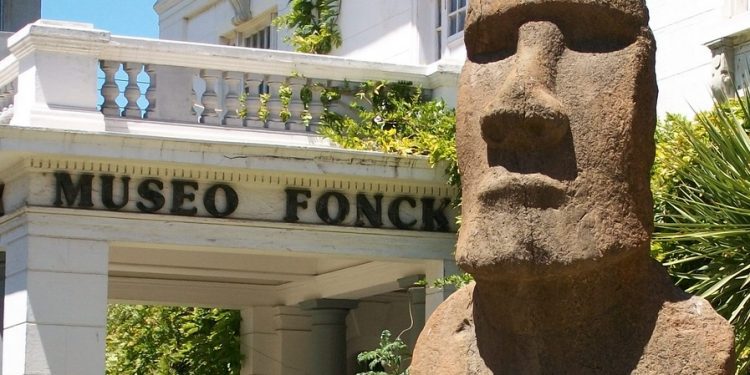 Maravilloso taller orientado a niños/as en Museo Fonck para aprender a fabricar timbres inspirados en patas de aves chilenas