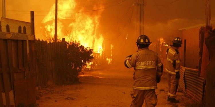 Eventualidad intencionalidad de incendios forestales: Presidente Boric anuncia investigación