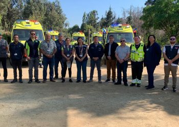 Hospital Biprovincial recibe dos ambulancias en comodato tras pérdida de sus móviles durante incendio en Viña del Mar y Quilpué