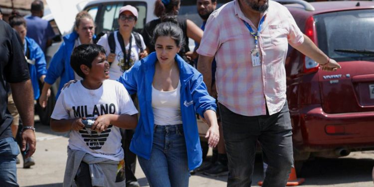 Municipio de Viña del Mar distribuye ayuda social para enfrentar emergencia en los barrios siniestrados de la ciudad