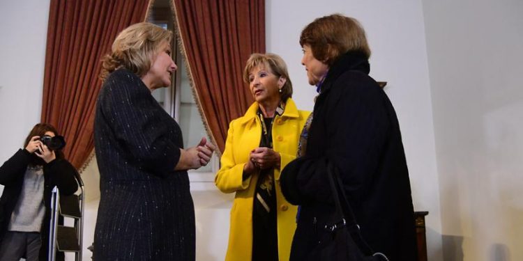 Diputados de RN Proponen Restablecer la Figura de la Primera Dama