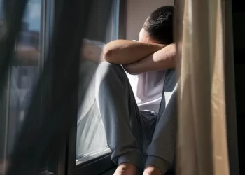 Salud mental: los riesgos de la automedicación de psicotrópicos