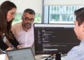 Impacto positivo de la tecnología: El 44% de los chilenos cree que los ayuda a relacionarse