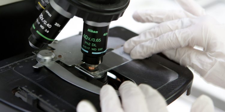 [Opinión] Silvio Becerra: La importancia de la ética en la investigación biomédica y su experimentación en seres humanos