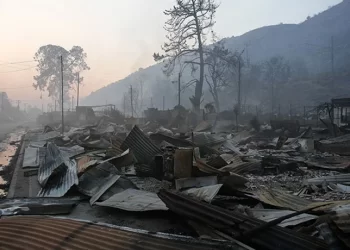 Se estiman pérdidas por $35.000 millones en empresas tras el mega incendio