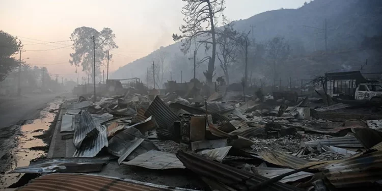 Se estiman pérdidas por $35.000 millones en empresas tras el mega incendio
