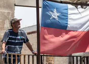 Damnificados por incendios en la Región optan por la autoconstrucción