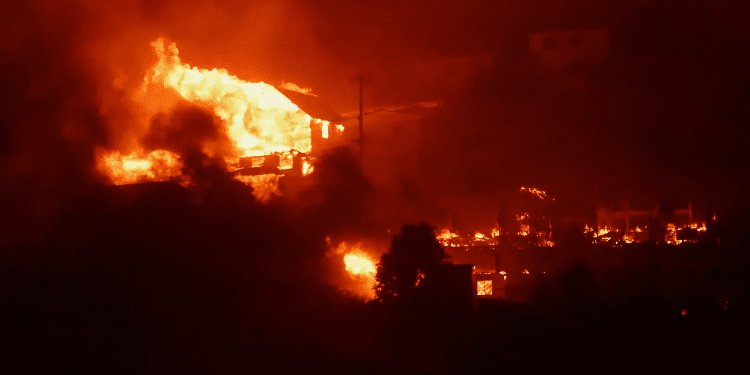 «No los Dejaremos Solos»: Presidente Boric anuncia despliegue total de recursos ante incendios