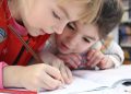 7 consejos para estimular el lenguaje en niños durante las vacaciones