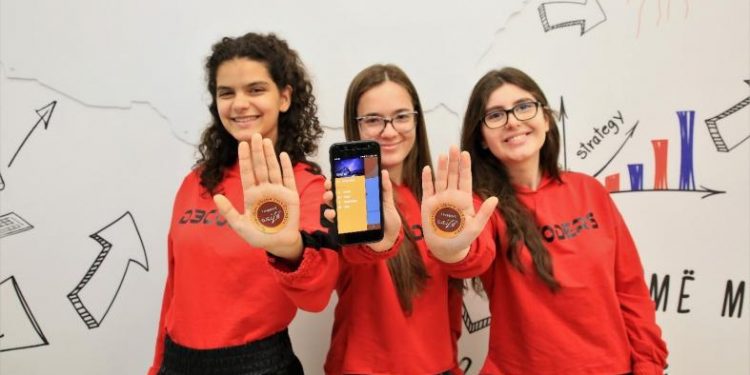 Technovation Girls ofrece 800 becas a niñas entre 13 y 17 años para aprender a programar