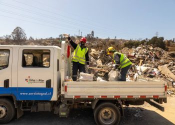 Municipio de Viña del Mar presentó proyectos para iniciar recuperación de barrios siniestrados en la ciudad