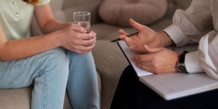 Cáncer de cuello uterino: sepa cómo prevenir y tratar esta enfermedad