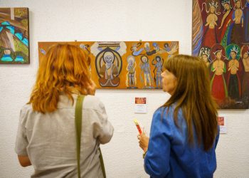 Exposición de pinturas sobre las Cuevas de Mogao llega a Viña del Mar