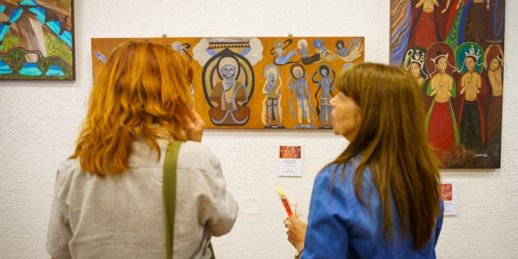 Exposición de pinturas sobre las Cuevas de Mogao llega a Viña del Mar