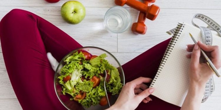 Nutricionista entrega siete consejos para retomar hábitos alimentarios saludables después del verano