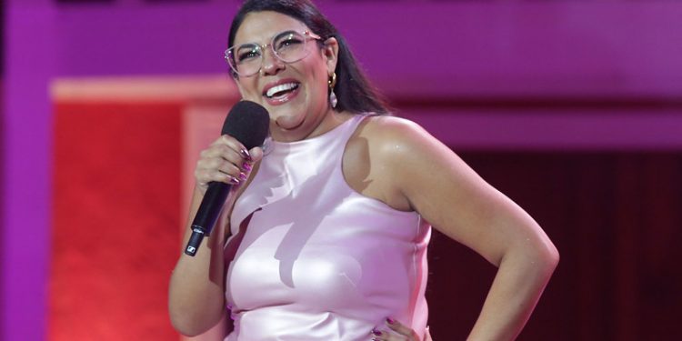 “Reír también es resistir”: comediante Monse Jerez llega al Centro Cultural en el marco del 8M