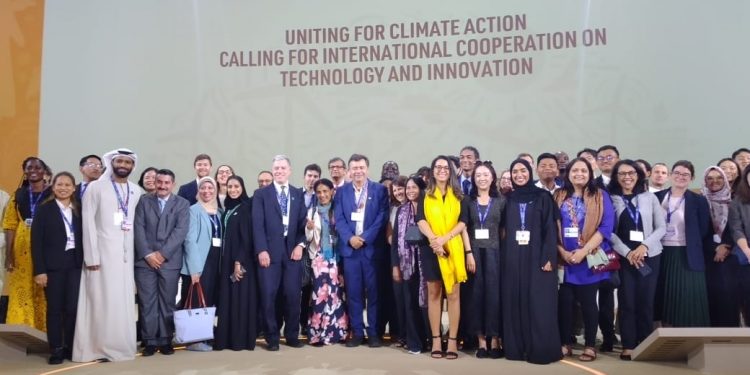 Ministro Valenzuela destaca trabajo de Chile para enfrentar el cambio climático en la Conferencia Regional de la FAO