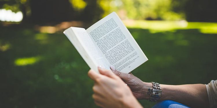 Publican guías con ejercicios de lectura y escritura para profesionales de la salud