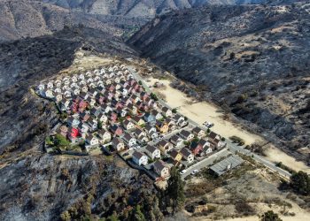 Ley de Incendios pero con perfil de la Derecha: posibilidad de construcción en zonas siniestradas abre controversia