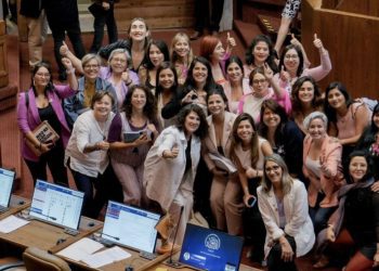 Congreso aprueba y despacha Ley Integral contra la violencia hacia las mujeres