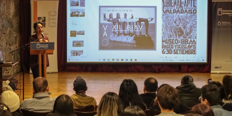 Estudiantes de Gestión en Turismo y Cultura UV apoyarán XII Bienal Internacional de las Artes de Valparaíso