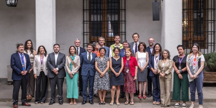 Comité de expertos busca acelerar proceso de carbono neutralidad y resiliencia