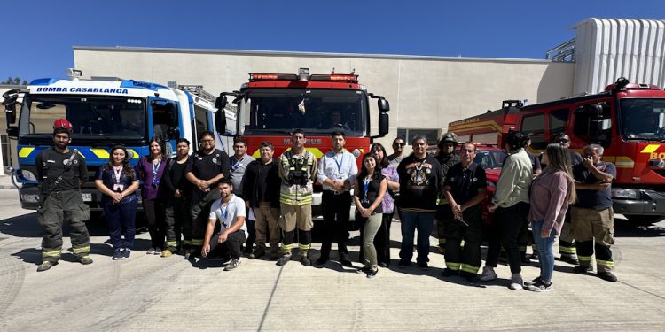 Cuerpo de Bomberos de Casablanca conoce  sistema de respuestas ante emergencias del nuevo Hospital San José