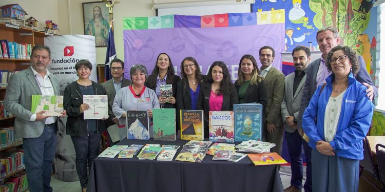 Ministerio de Educación completó la entrega de 17 millones de textos escolares en establecimientos de todo el país