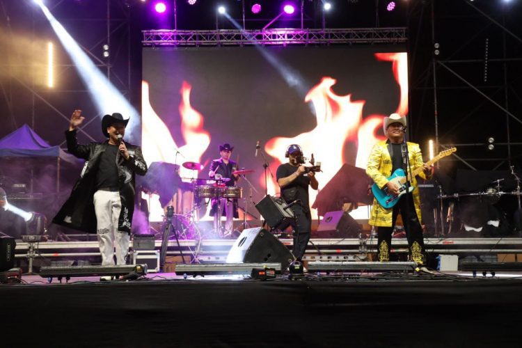 Miles de porteños y porteñas disfrutaron del cierre de la “Semana Placillana”