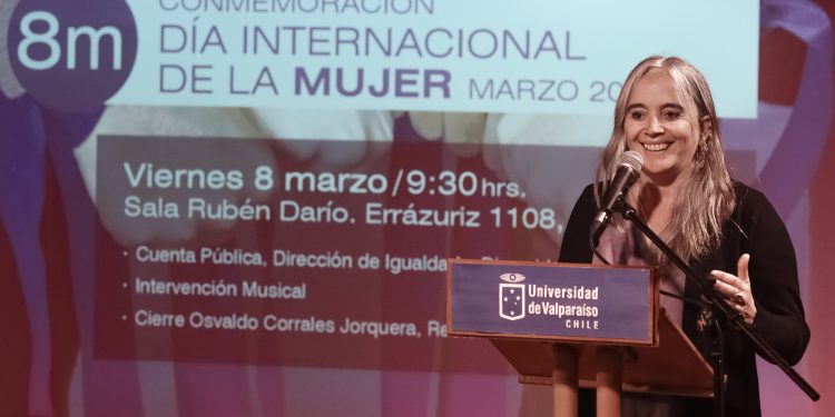 Con Cuenta Pública de la Dirección de Igualdad y Diversidad, UV conmemoró Día Internacional de la Mujer
