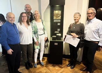 Histórica donación a Museo Fonck de anteojos que pertenecieron al Dr. Francisco Fonck Foveaux