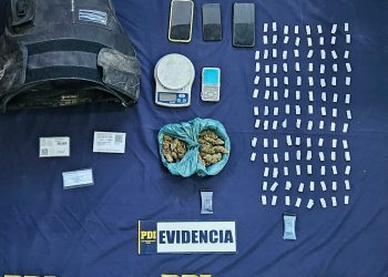 PDI detiene a tres sujetos en operativo policial realizado en villa 250 años de San Felipe