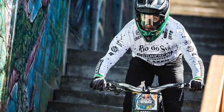 El brasilero Lucas Borba se consagró campeón de Red Bull Valparaíso Cerro Abajo 2024