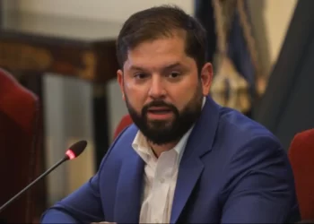 CADEM: Aprobación del Presidente Boric cae a un 29% en la primera semana de marzo