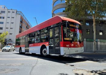 Confederación de Conductores depone llamado a paro en Red Movilidad