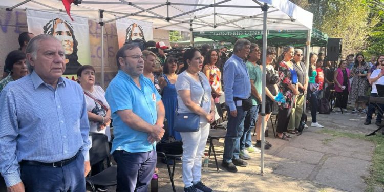 Emotivo acto homenaje a Gladys Marín a 19 años de su partida: ¡Ejemplo de consecuencia y valentía!