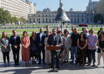«Volvamos a clases, ¡que nadie falte!»: autoridades del Mineduc lanzan campaña para incentivar la asistencia en este inicio de año escolar