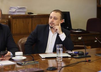 Comisión de Vivienda acuerda apoyo a impuesto a los superricos para reconstrucción en región de Valparaíso