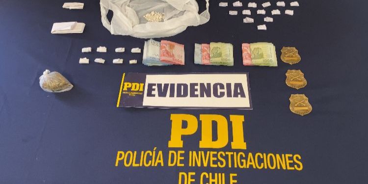 PDI Quillota detiene a mujer y a su hijo de 15 años por Microtráfico de Drogas