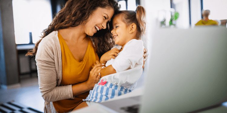 Último día para postular: este 8M entérate quienes son las beneficiarias del programa de Mamás emprendedoras